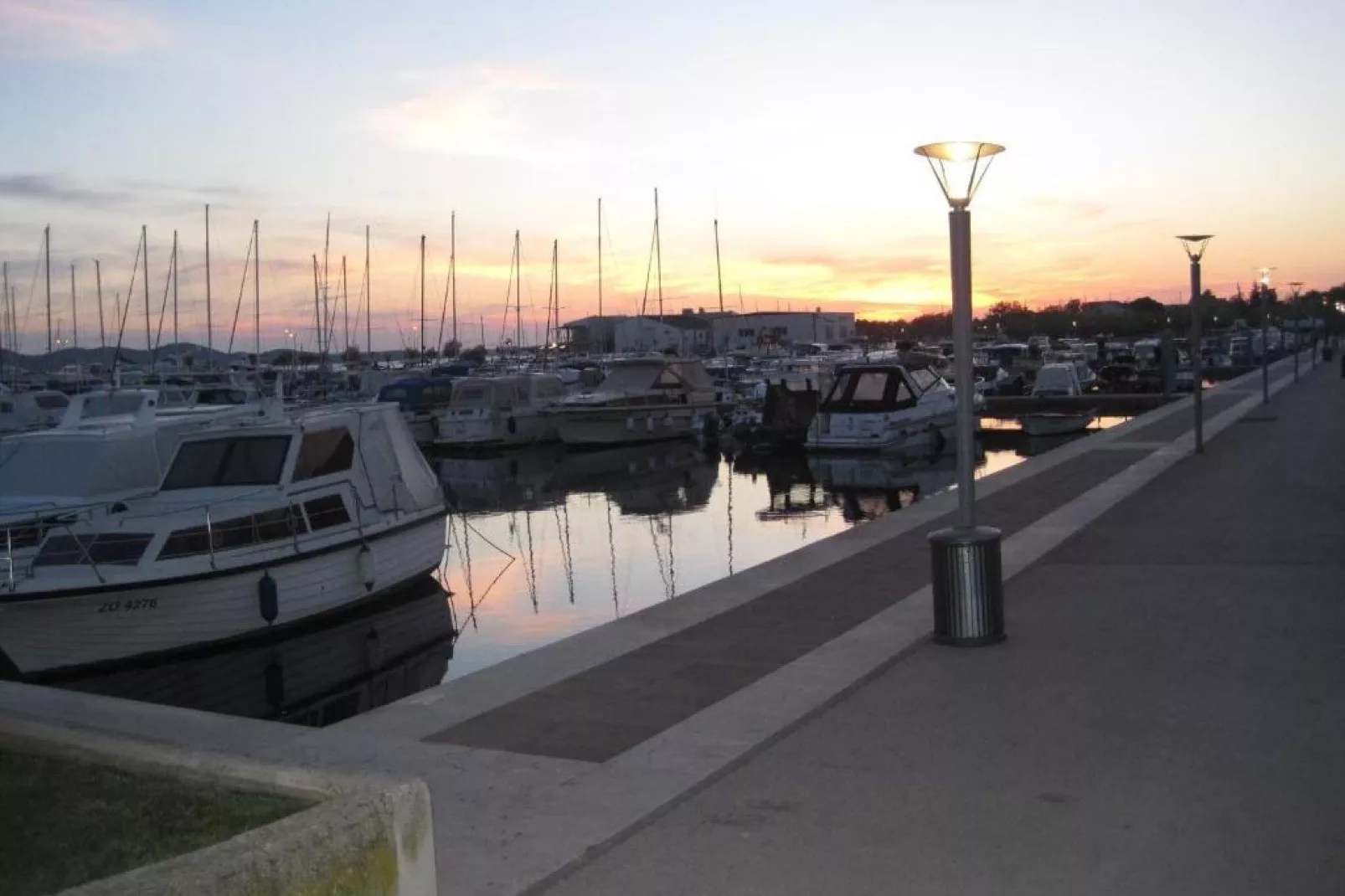 Apartments Amalia - Two Bedroom Apartment with Roofed Terrace (Amalia 2)-Ambiente
