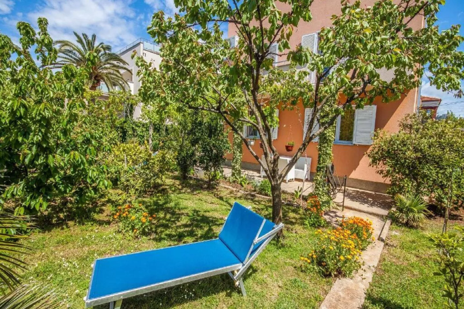 Apartments Amalia - Two Bedroom Apartment with Roofed Terrace (Amalia 2)-Außenbereich
