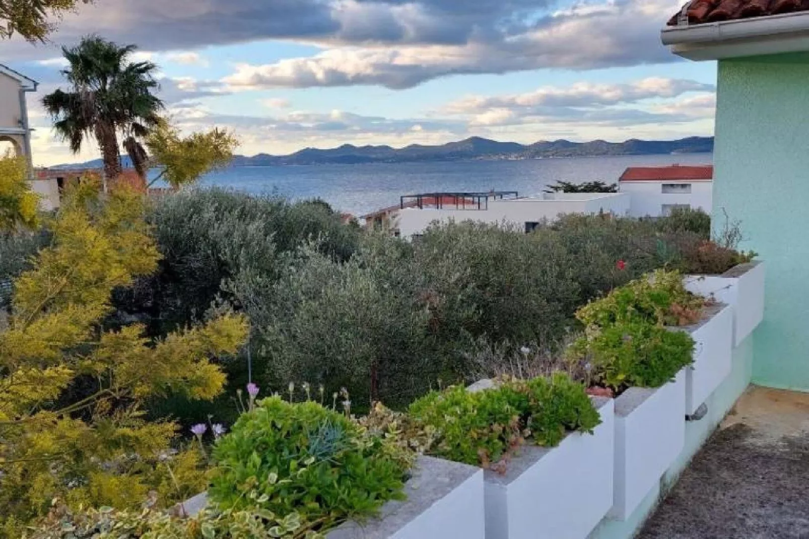 Apartments Kozino - Three Bedroom Apartment with Terrace and Sea View (Apartment 3)-Außenbereich