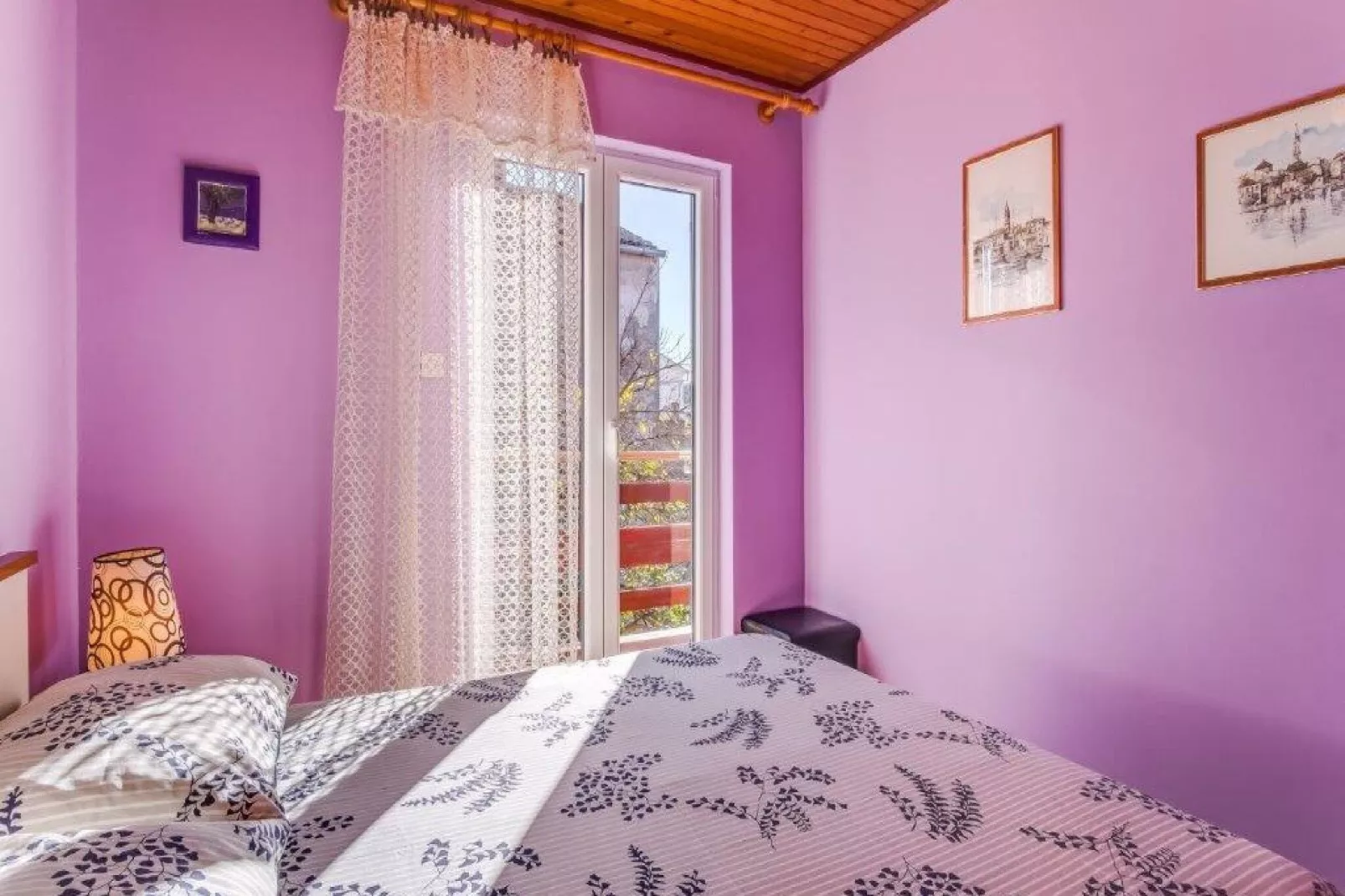 Apartment Blamax - Three Bedroom Apartment with Terrace and Sea View-Bedroom