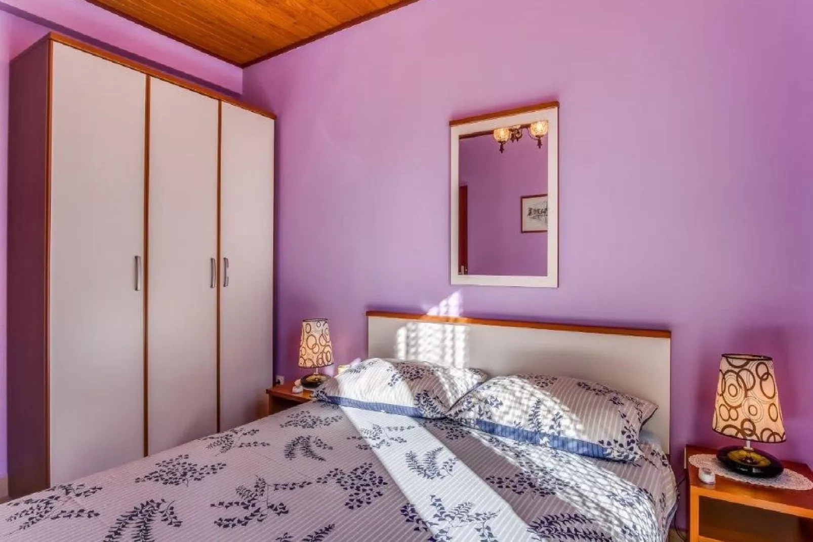 Apartment Blamax - Three Bedroom Apartment with Terrace and Sea View-Bedroom