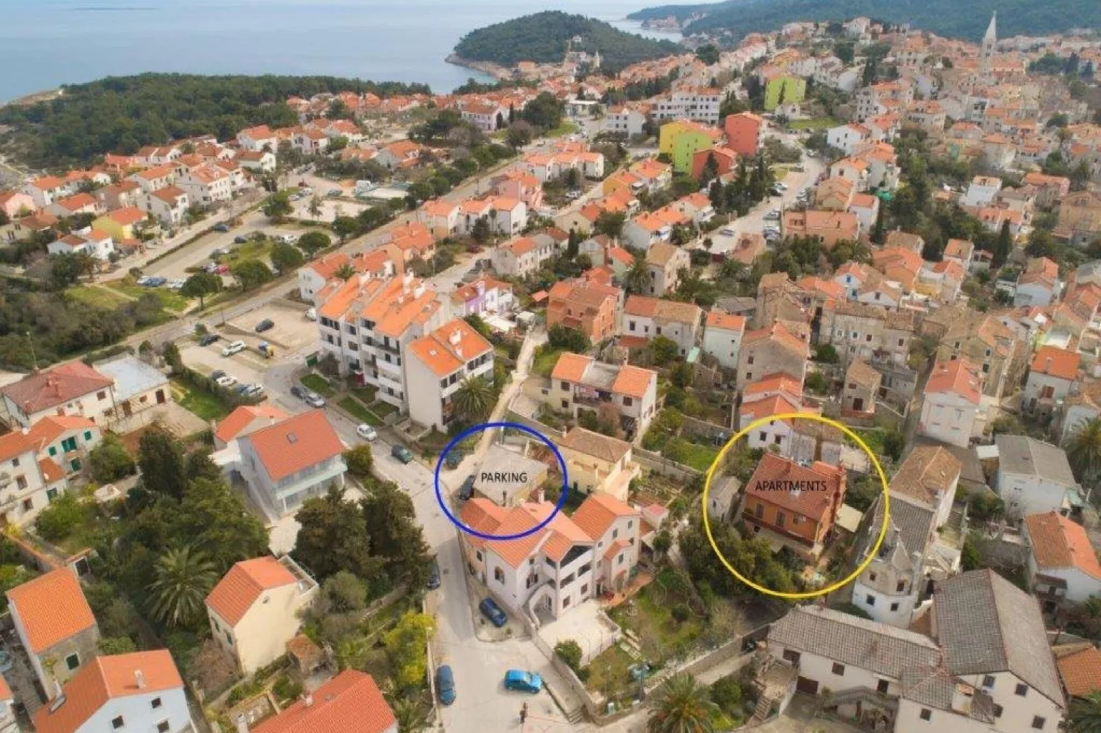 Apartment Blamax - Three Bedroom Apartment with Terrace and Sea View-Atmosphere