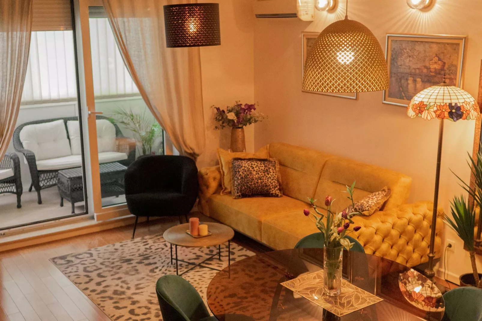 Apartment Leonardo - One Bedroom Apartment with Balcony-Indoor