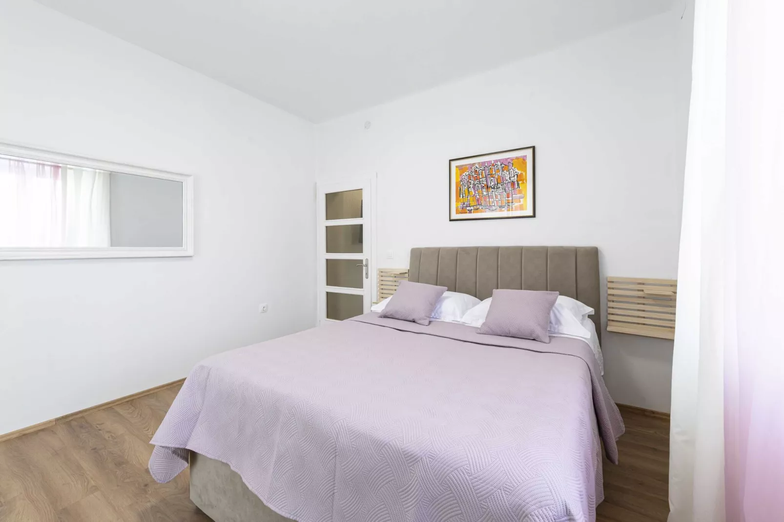 Apartment Iva - One Bedroom Apartment with Balcony-Schlafzimmer