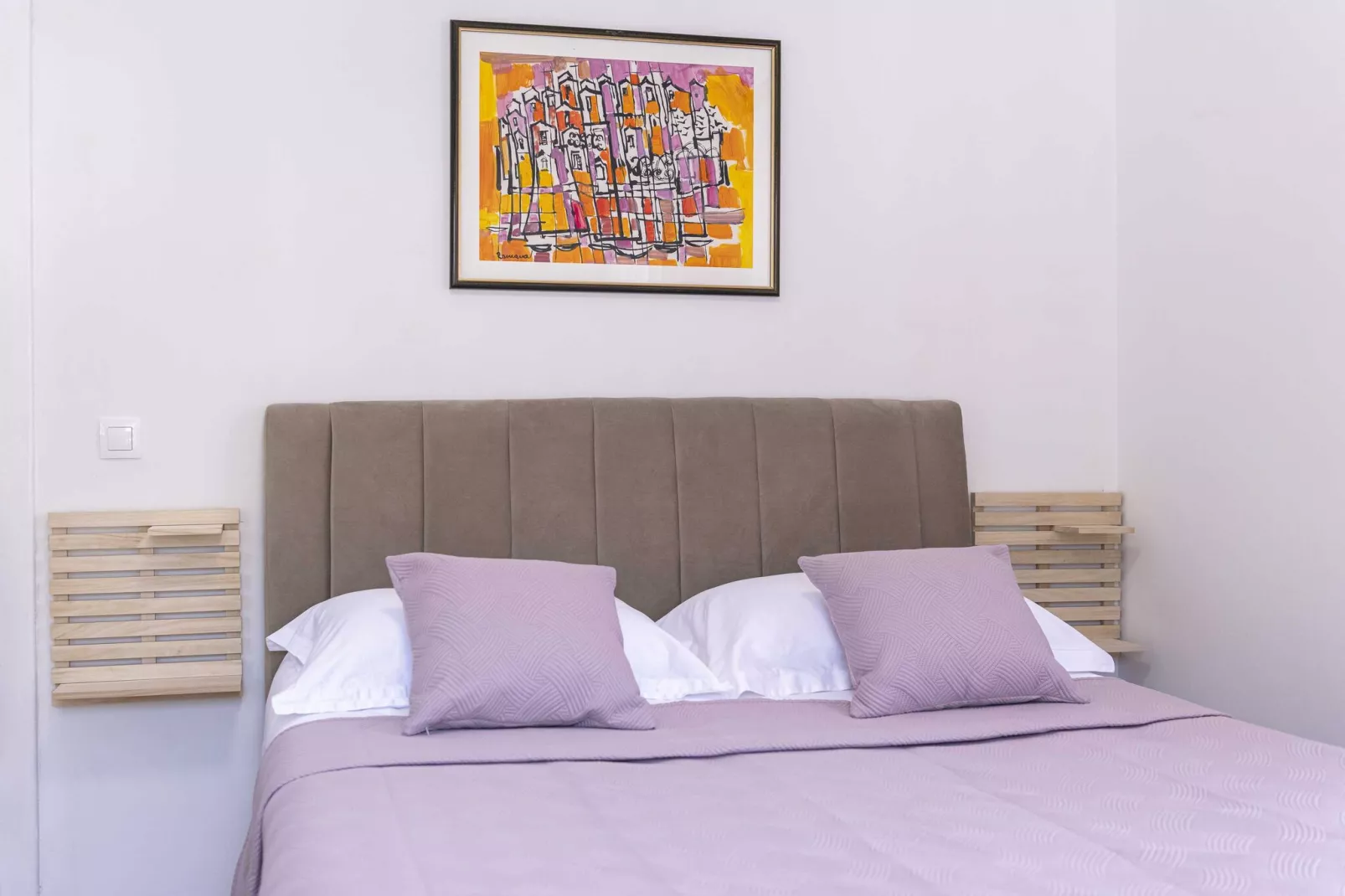 Apartment Iva - One Bedroom Apartment with Balcony-Schlafzimmer