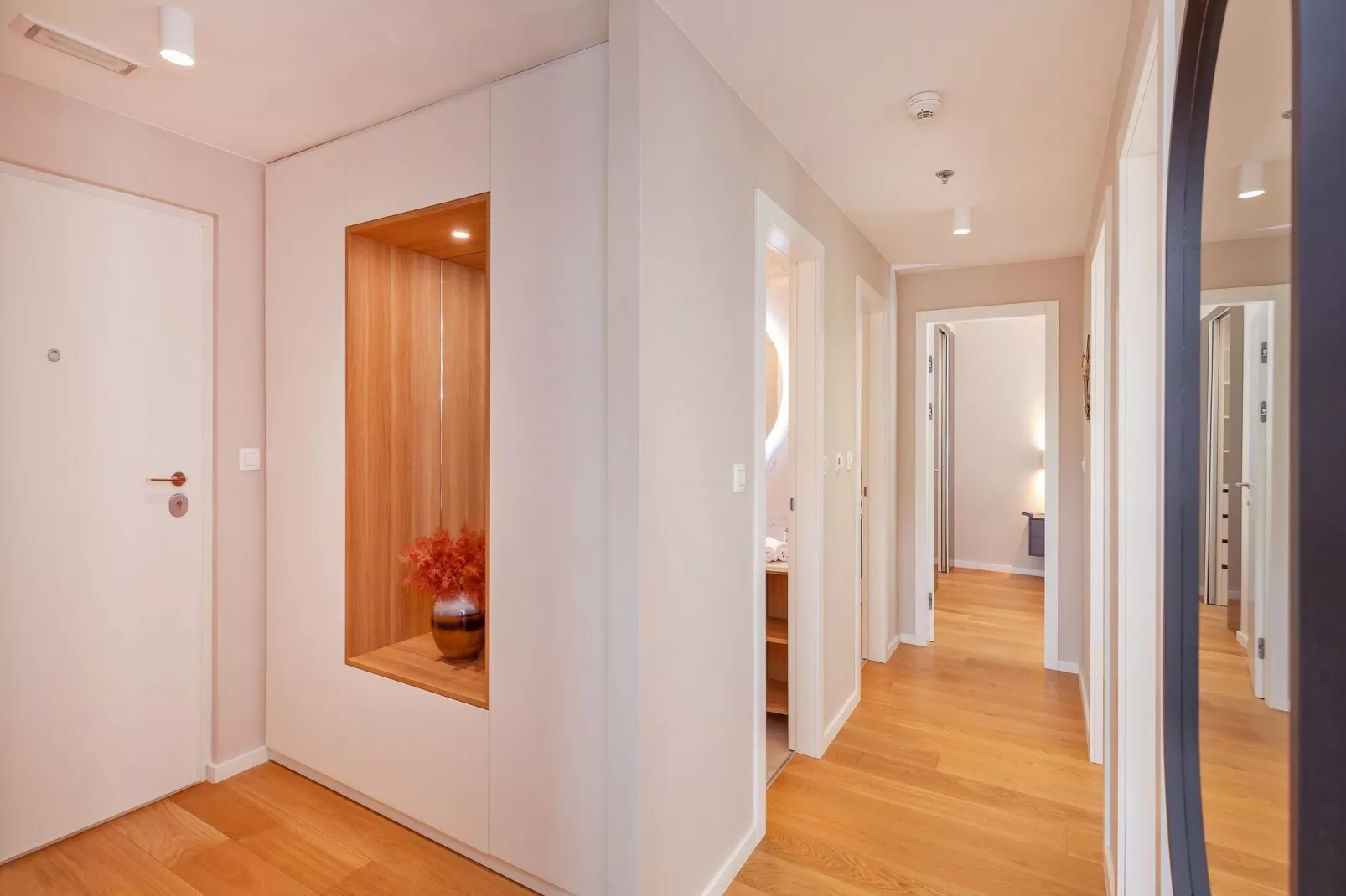 Apartment Floramye  - Three Bedroom Apartment with Balcony-Innen