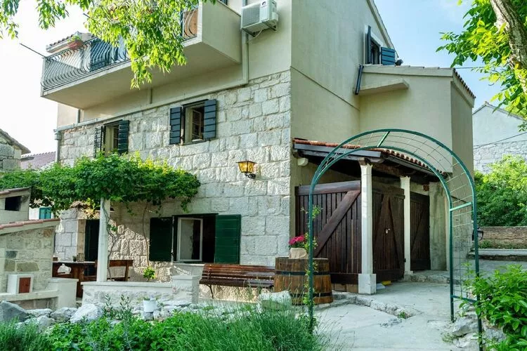 Authentic Stone House Lola - Two Bedroom Holiday Home-Extérieur