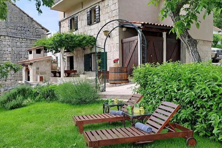 Authentic Stone House Lola - Two Bedroom Holiday Home-Extérieur