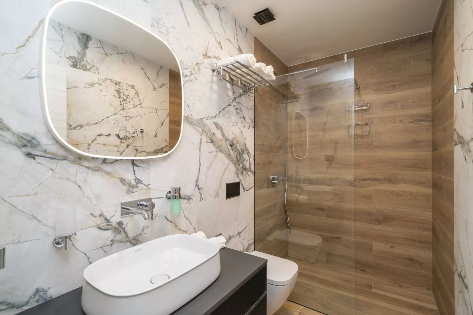 Apartments Villa Royale - Deluxe One Bedroom Apartment with Sea View - 2-Bathroom