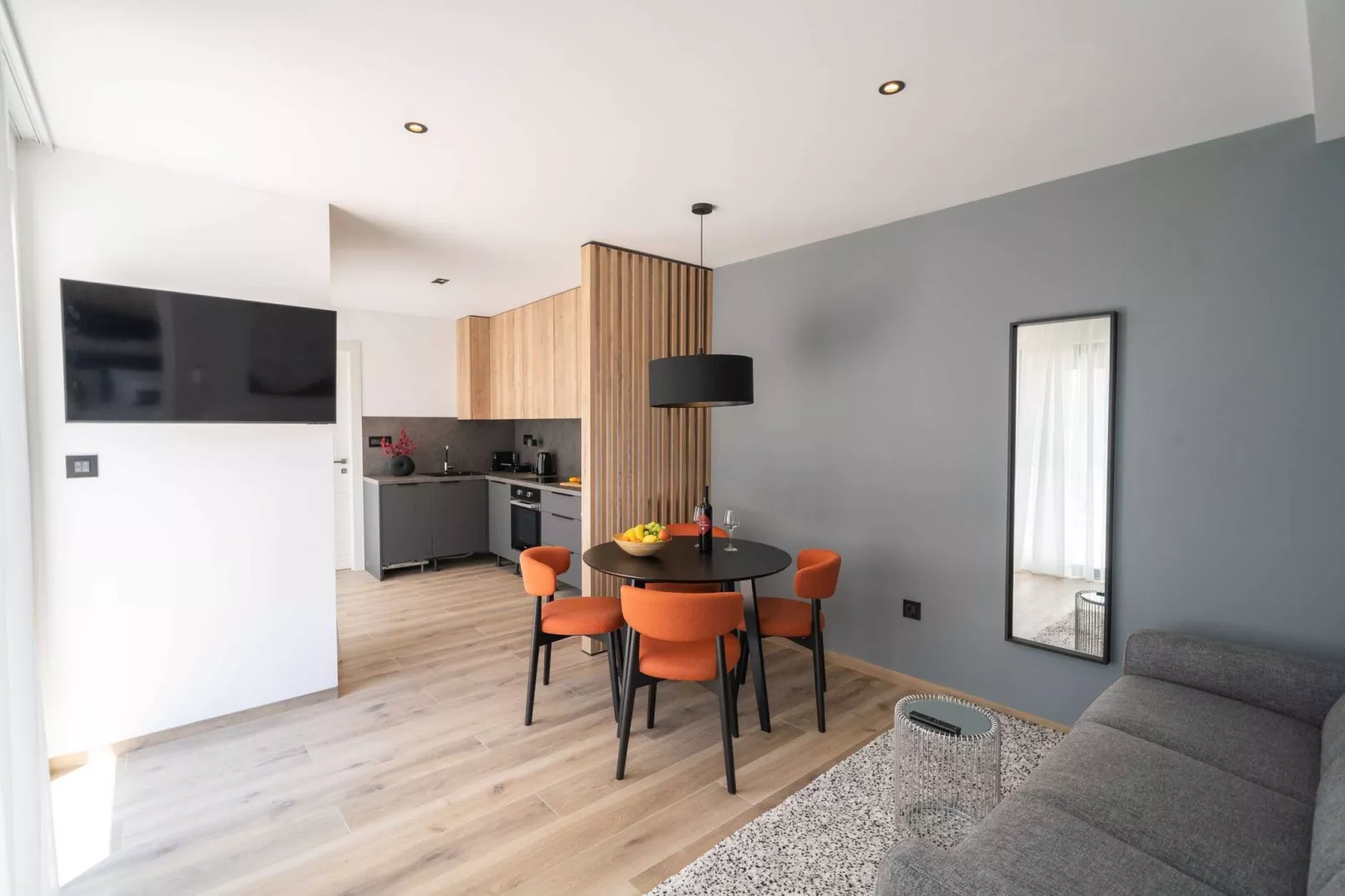 Apartments Villa Royale - Luxury One Bedroom Apartment with Terrace - 5-Esszimmer