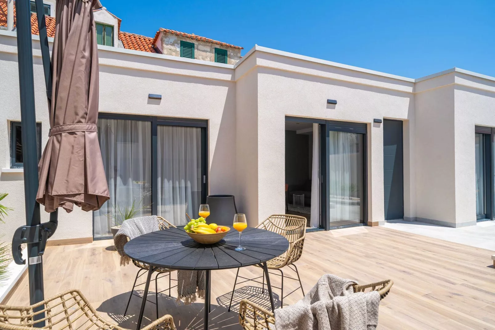 Apartments Villa Royale - Luxury One Bedroom Apartment with Terrace - 5-Terrasse