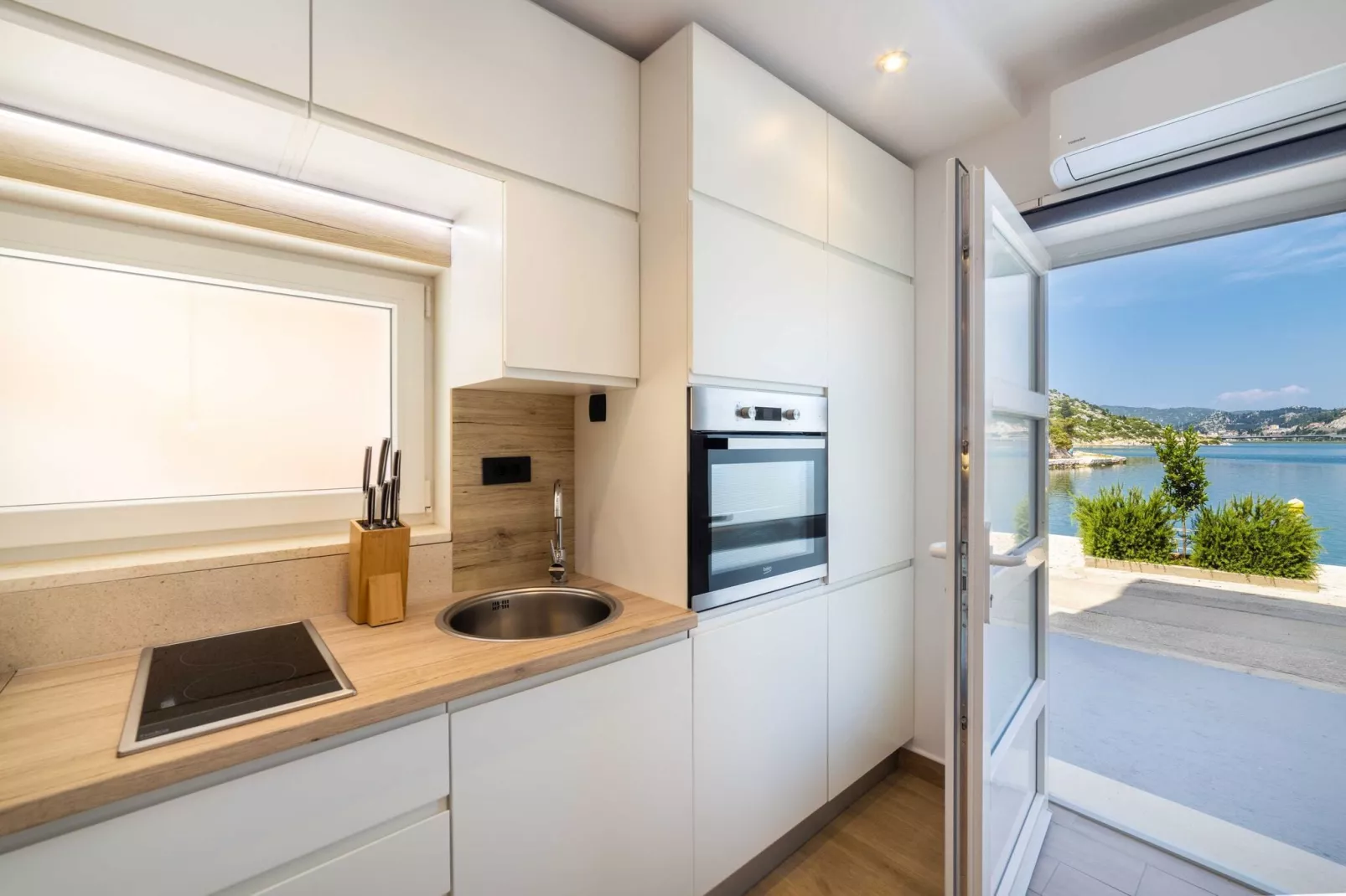 Apartments Ema -  Studio Apartment with Sea View ( Carpe Diem )-Kitchen