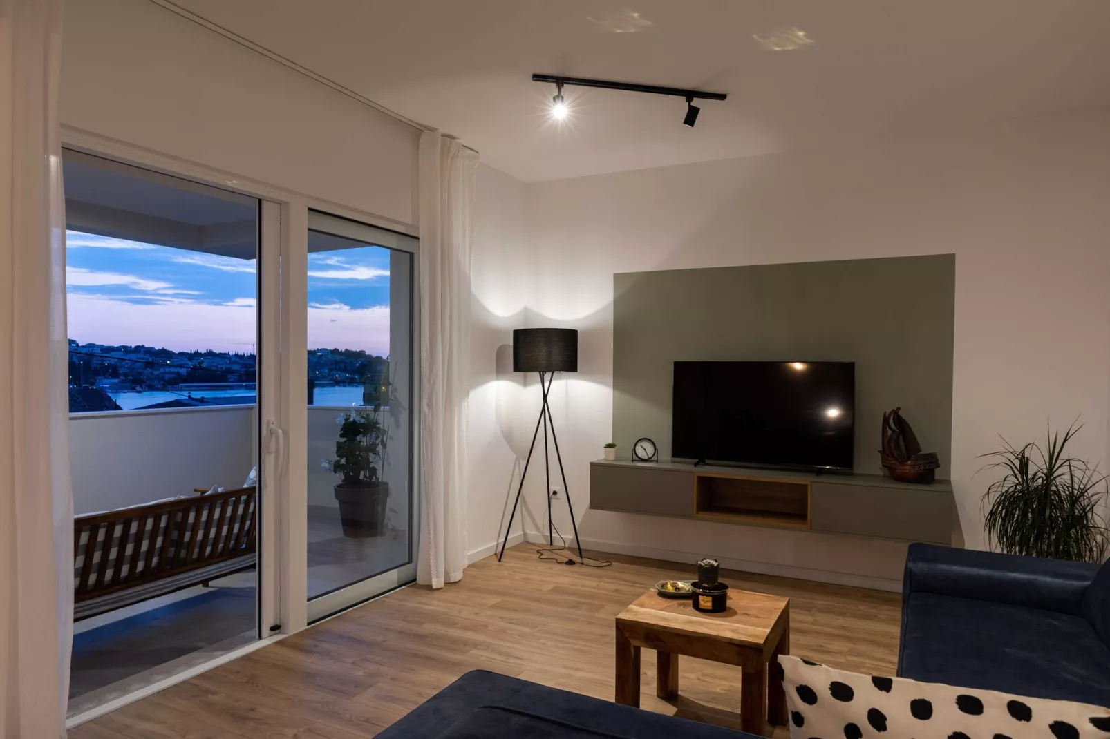 Apartments aMare - Three Bedroom Apartment with Balcony and Sea View - 2-Living room