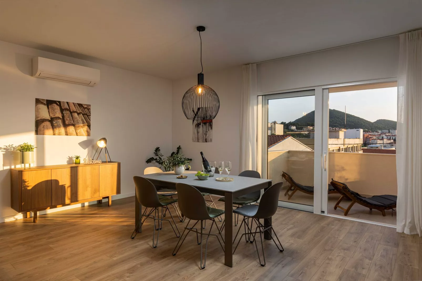 Apartments aMare - Three Bedroom Apartment with Balcony and Sea View - 2-Dining room