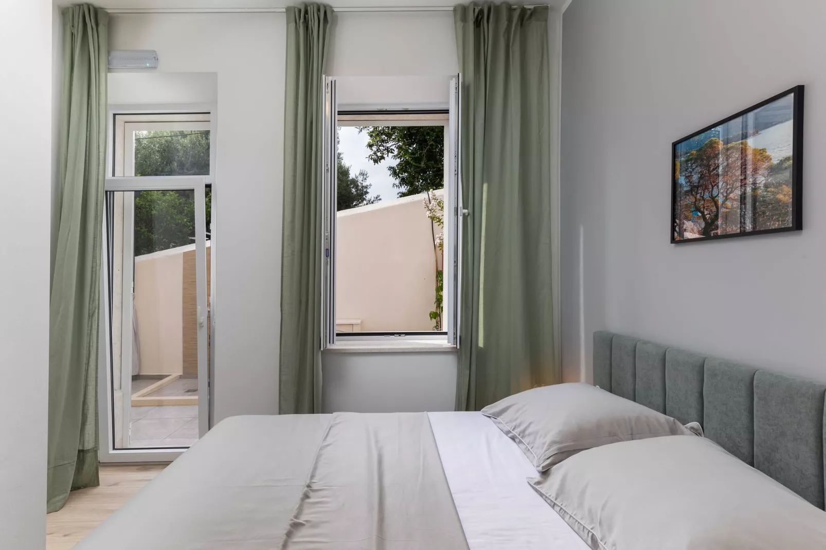 Apartments aMare - Three Bedroom Apartment with Terrace and Jacuzzi- 1-Bedroom