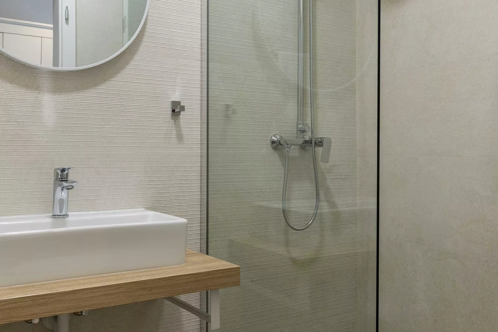 Apartments aMare - Three Bedroom Apartment with Terrace and Jacuzzi- 1-Bathroom