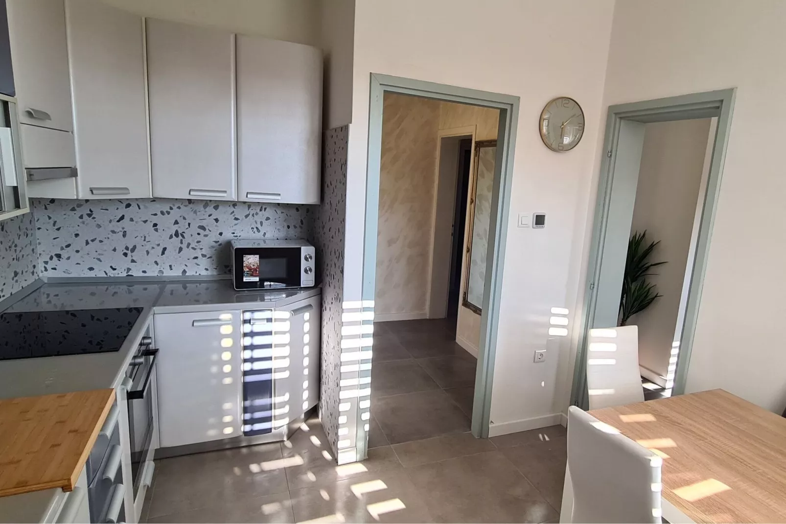 Apartment Solvit - Three Bedroom Apartment with Terrace-Küche