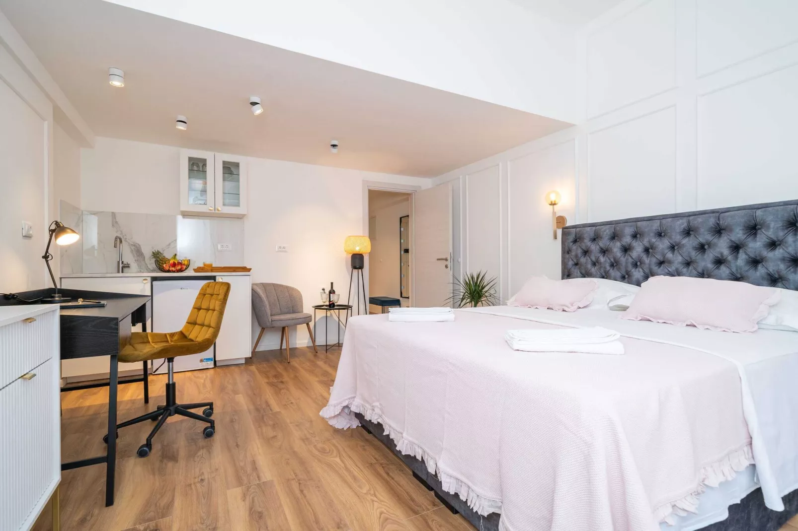 Villa Aura - Comfort double room-Bedroom