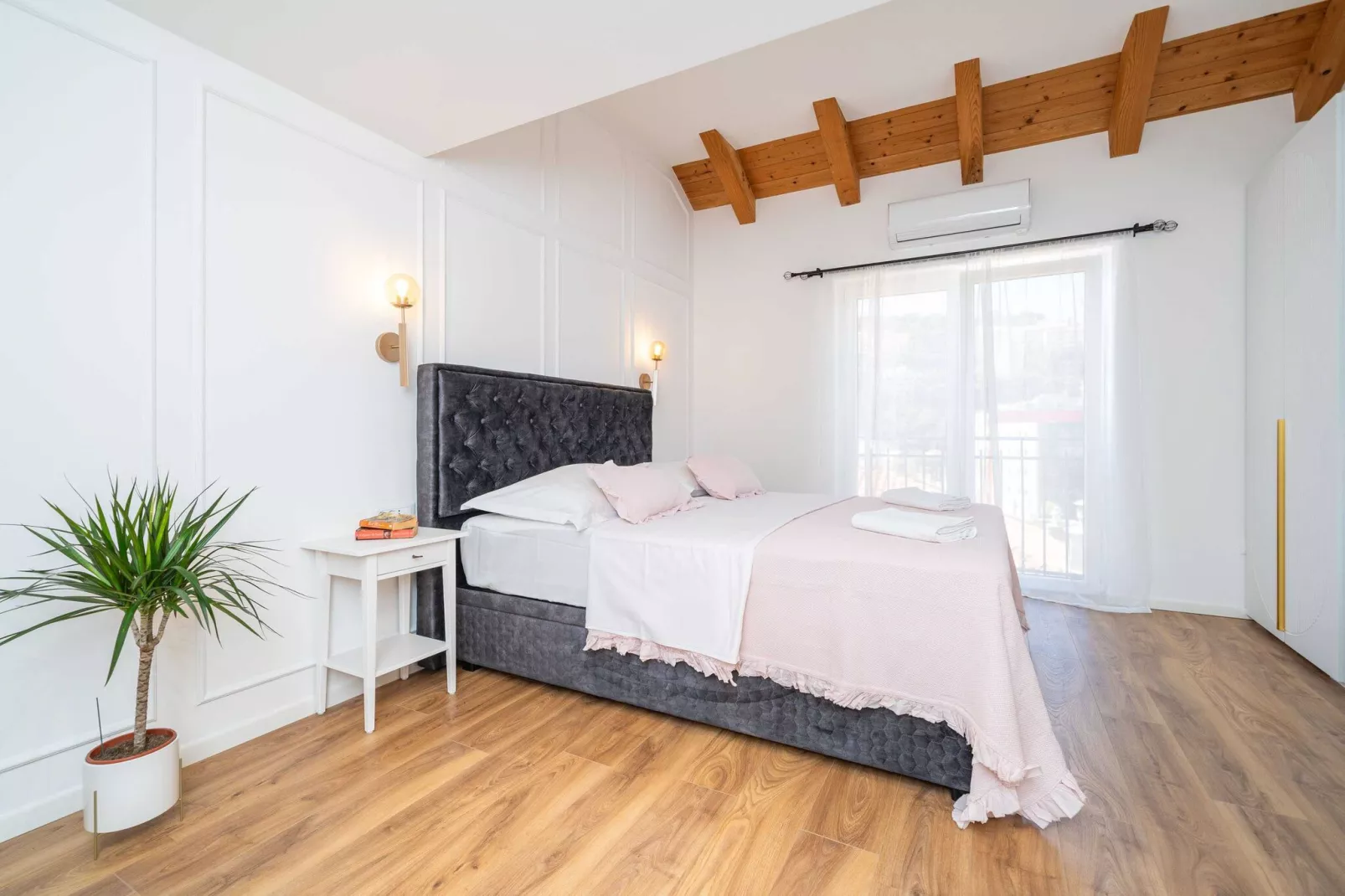 Villa Aura - Comfort double room-Bedroom