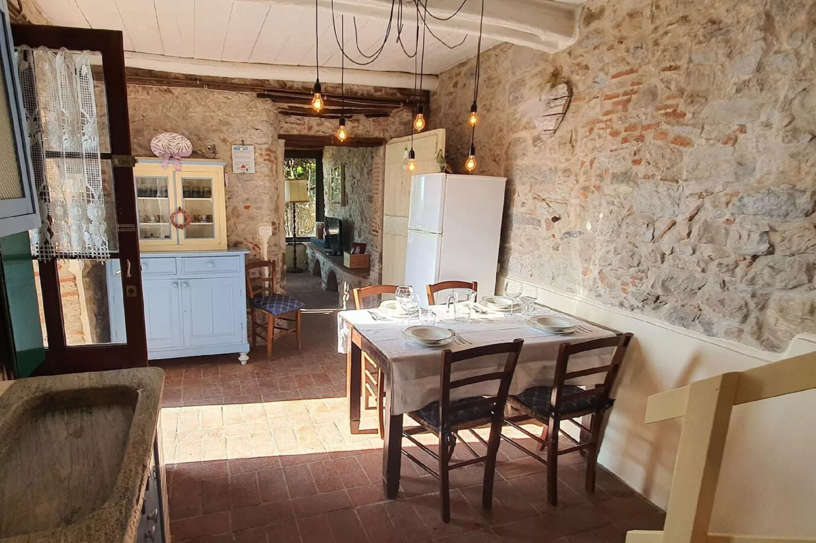 Borgo Bucatra Tramonto-Kitchen
