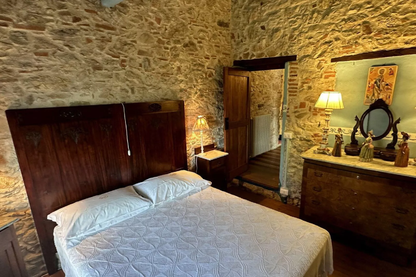 Borgo Bucatra Tramonto-Bedroom