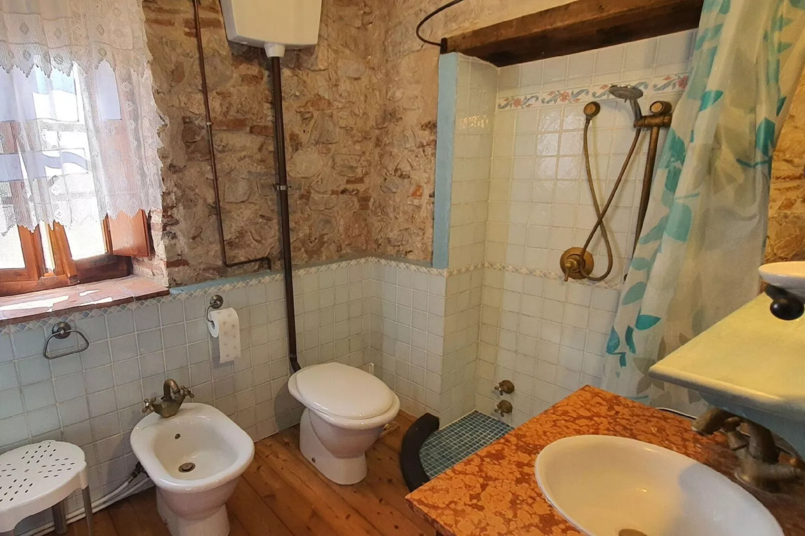 Borgo Bucatra Tramonto-Bathroom
