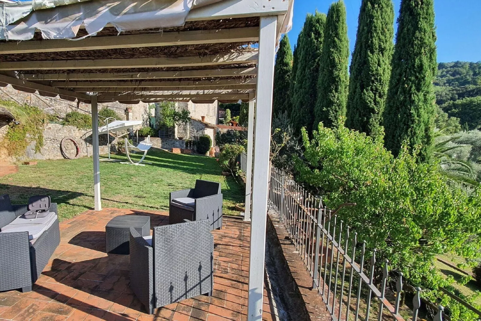 Borgo Bucatra Tramonto-Terrace balcony