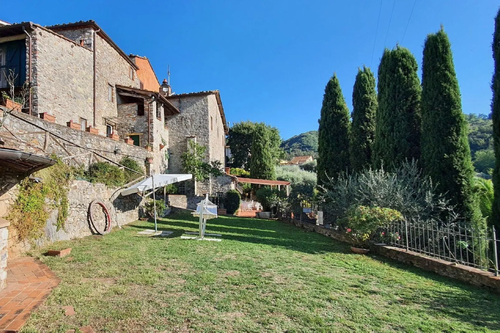 Borgo Bucatra Tramonto-Terrace balcony