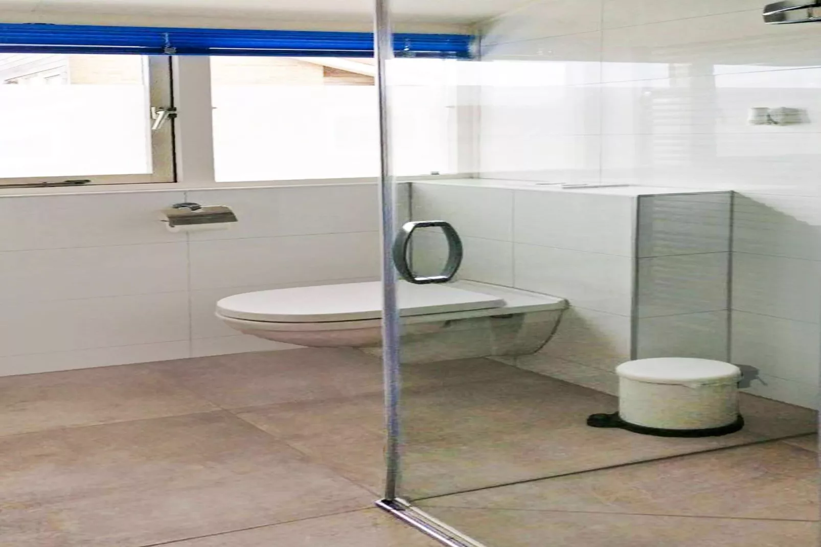 Scheldeveste 101 Zwin Breskens-Bathroom