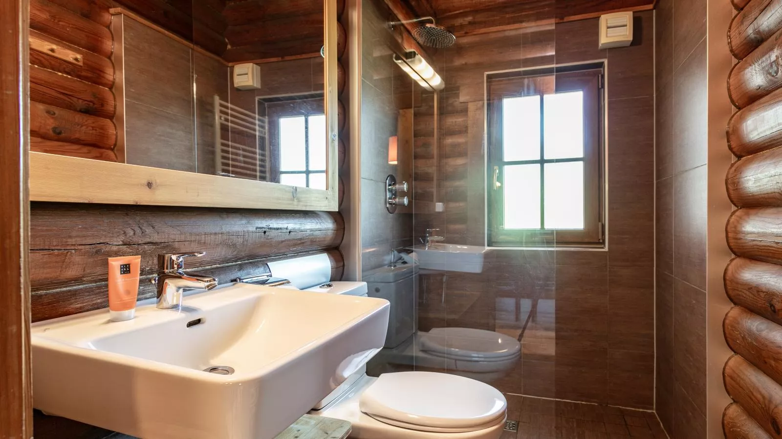 Im Brixenthal I-Badezimmer
