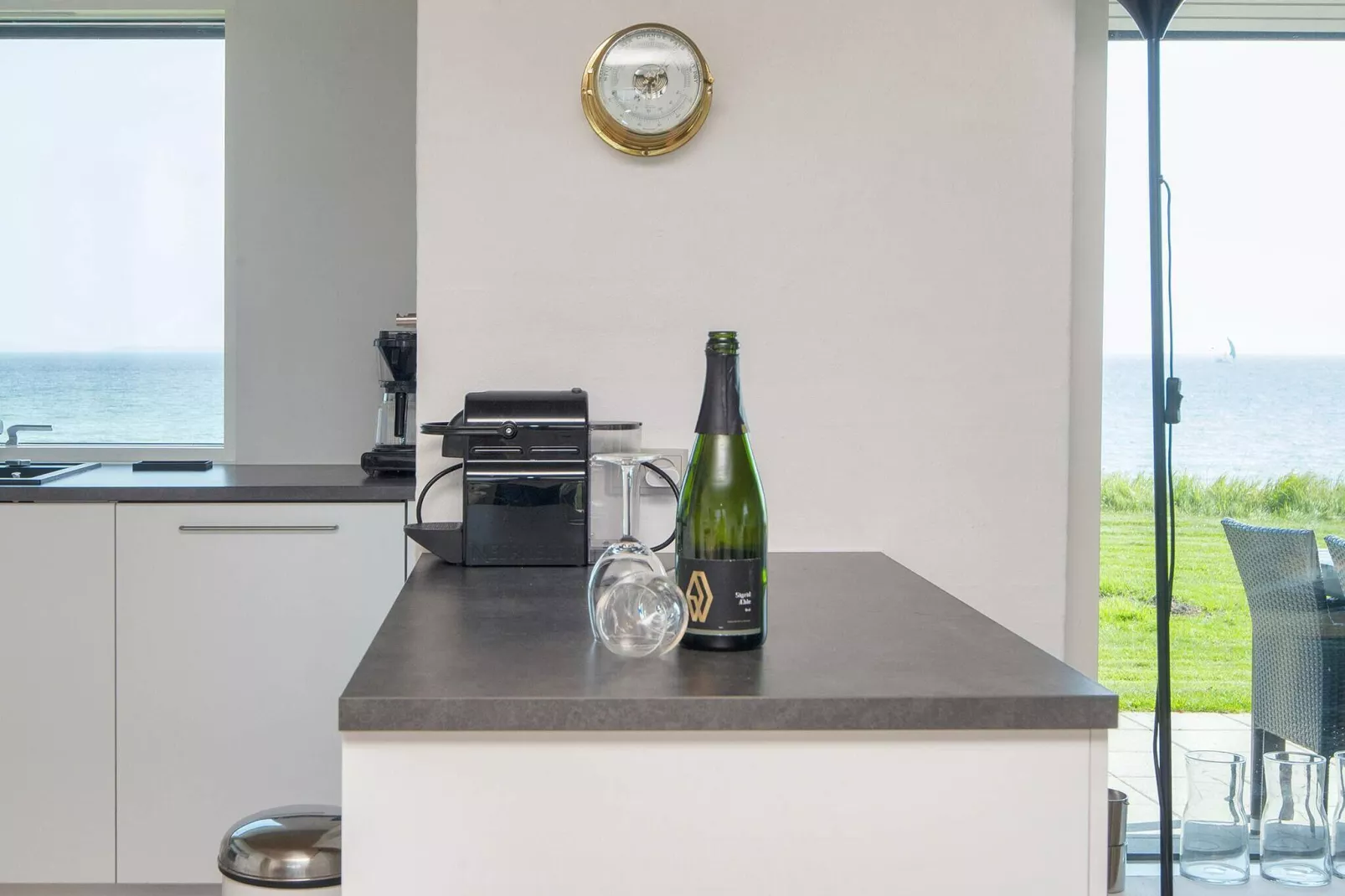 Retraite panoramique en bord de mer -- By Traum Ferienwohnungen-Intérieur