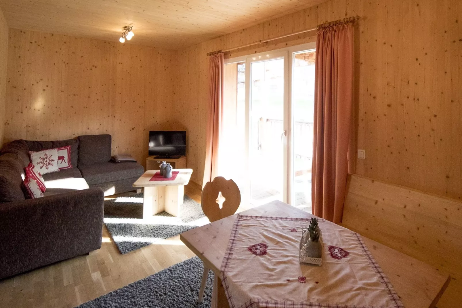 Kreischberg Chalets 1-Living room