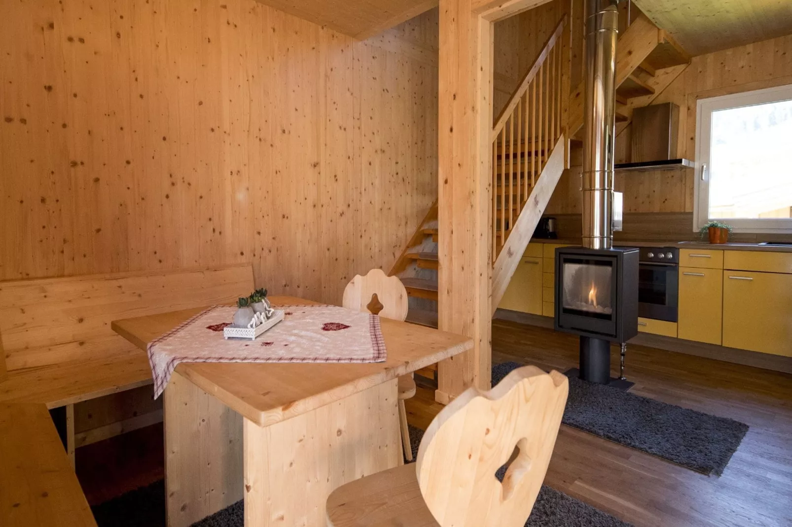 Kreischberg Chalets 1-Dining room