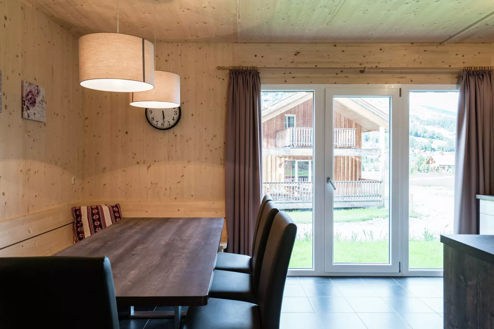 Kreischberg Chalets 2a-Dining room
