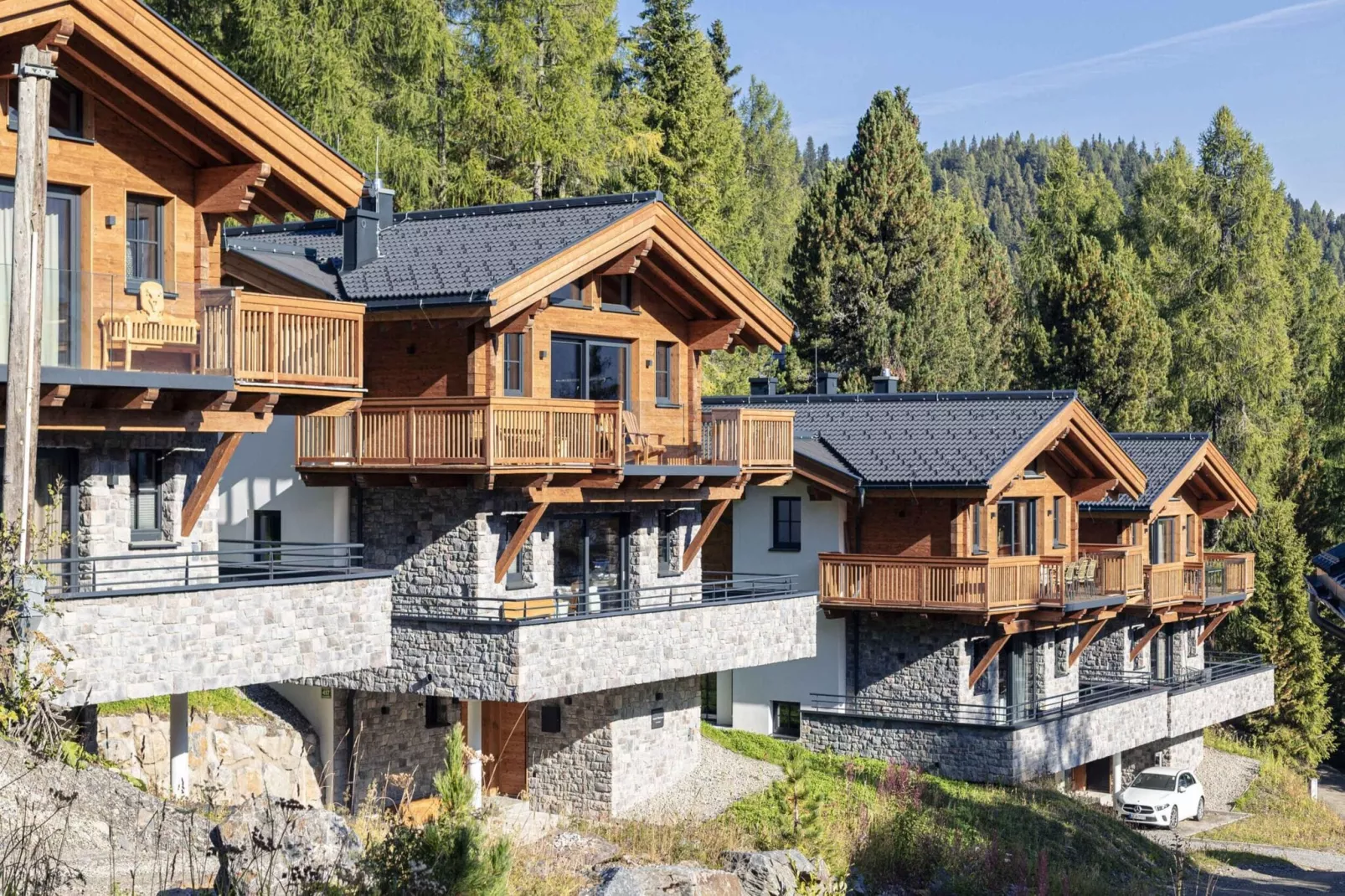 Turrach Lodges 5-Exterior summer