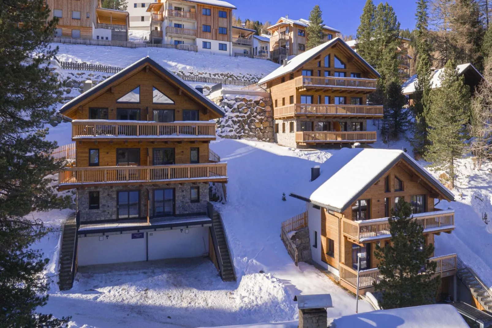 Turrach Lodges 3-Exterior winter
