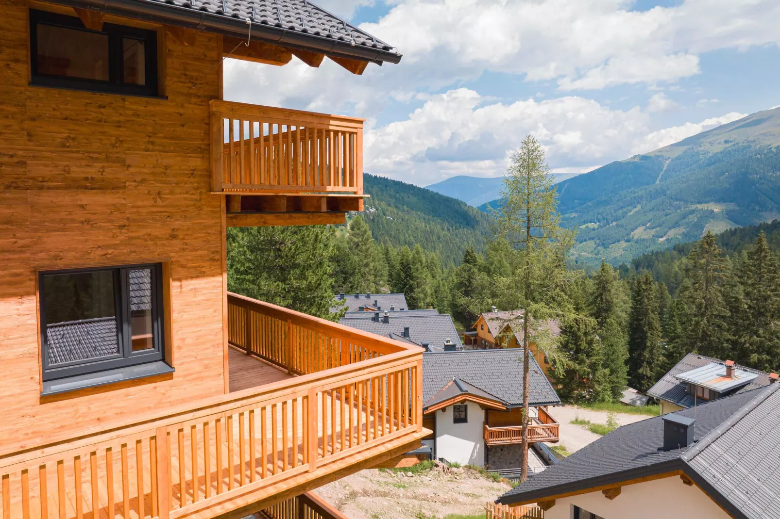 Turrach Lodges 2-View summer