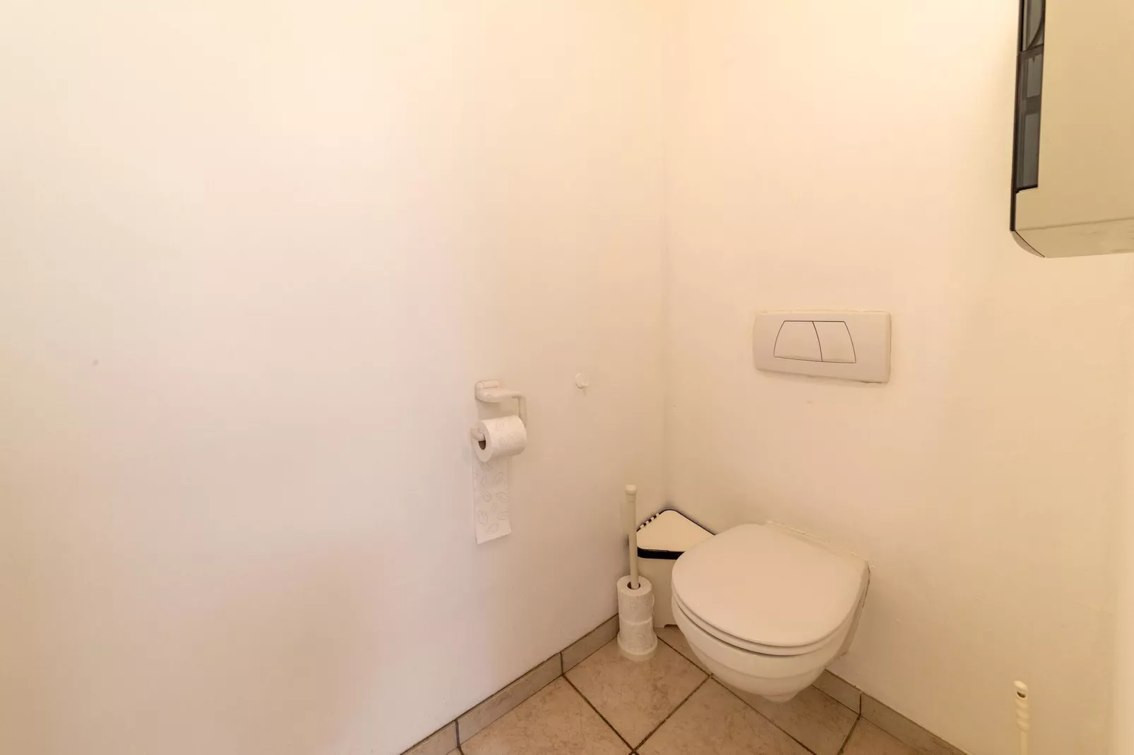 Yameta Down-Bathroom