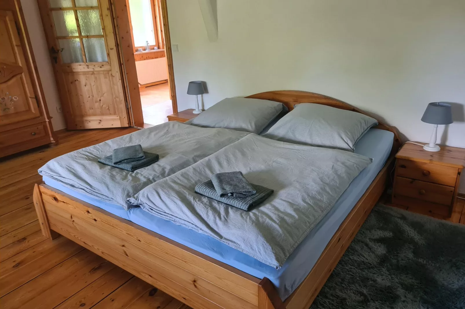 Schoene Wohnung im reetgedachten Bauernhaus-Schlafzimmer