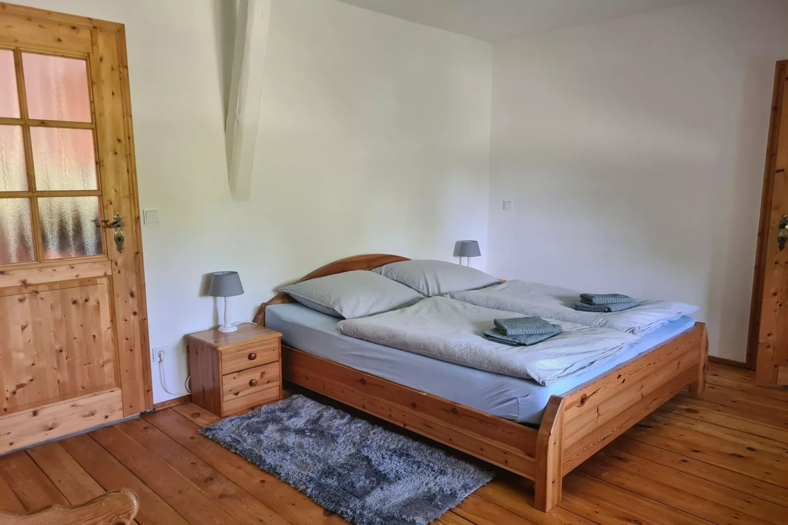 Schoene Wohnung im reetgedachten Bauernhaus-Schlafzimmer