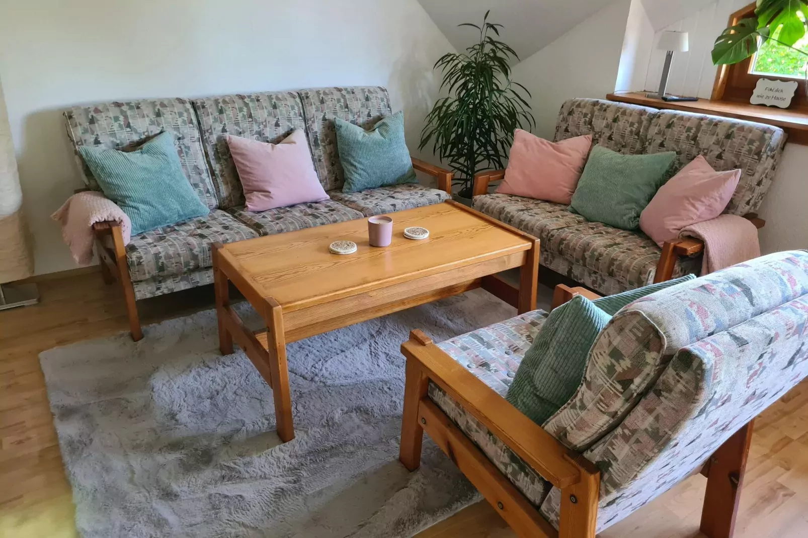 Schöne Wohnung im reetgedachten Bauernhaus-Salon