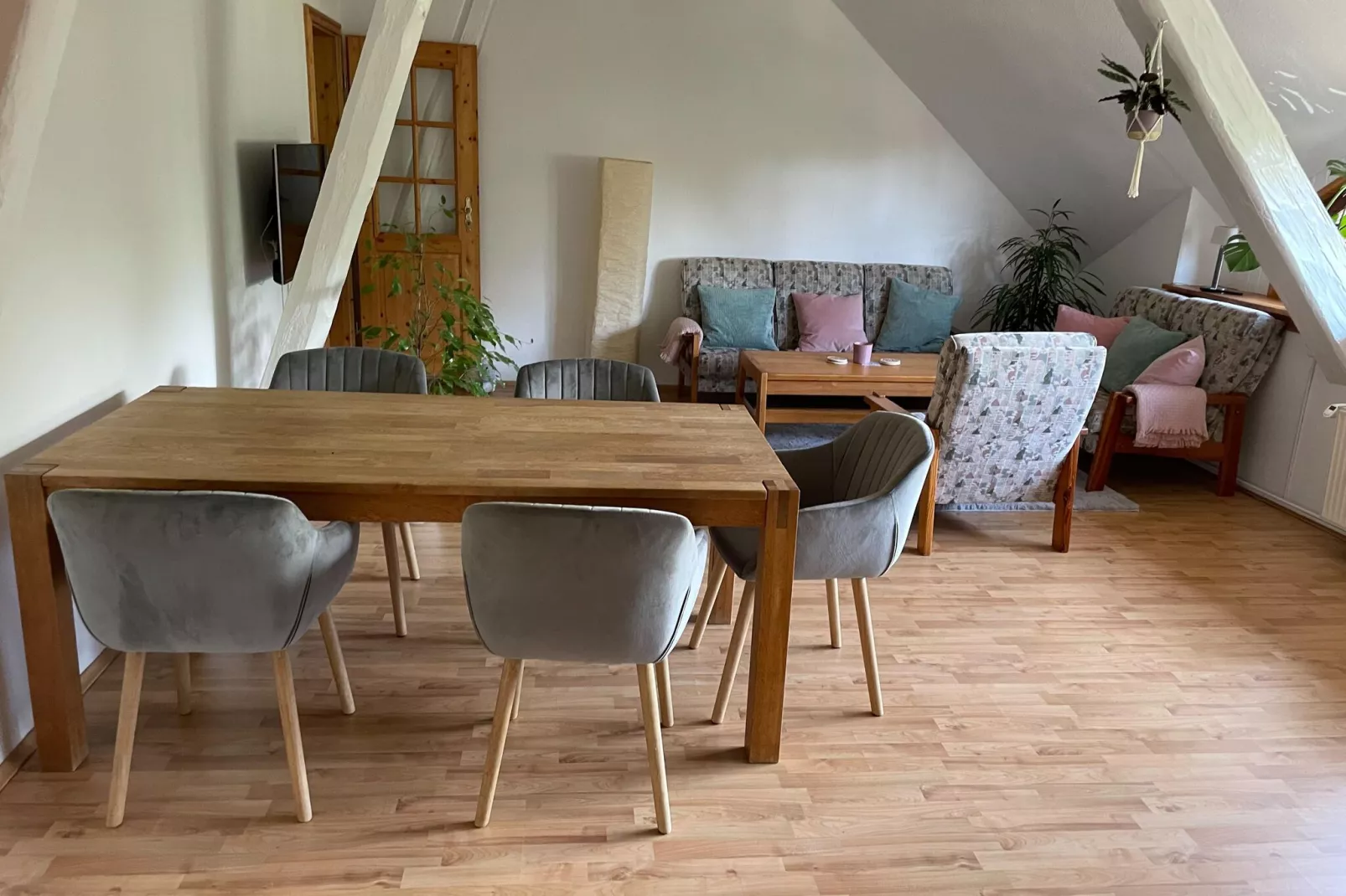 Schöne Wohnung im reetgedachten Bauernhaus-Salle à manger