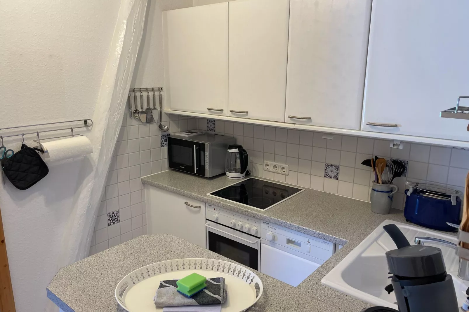 Schöne Wohnung im reetgedachten Bauernhaus-Cuisine