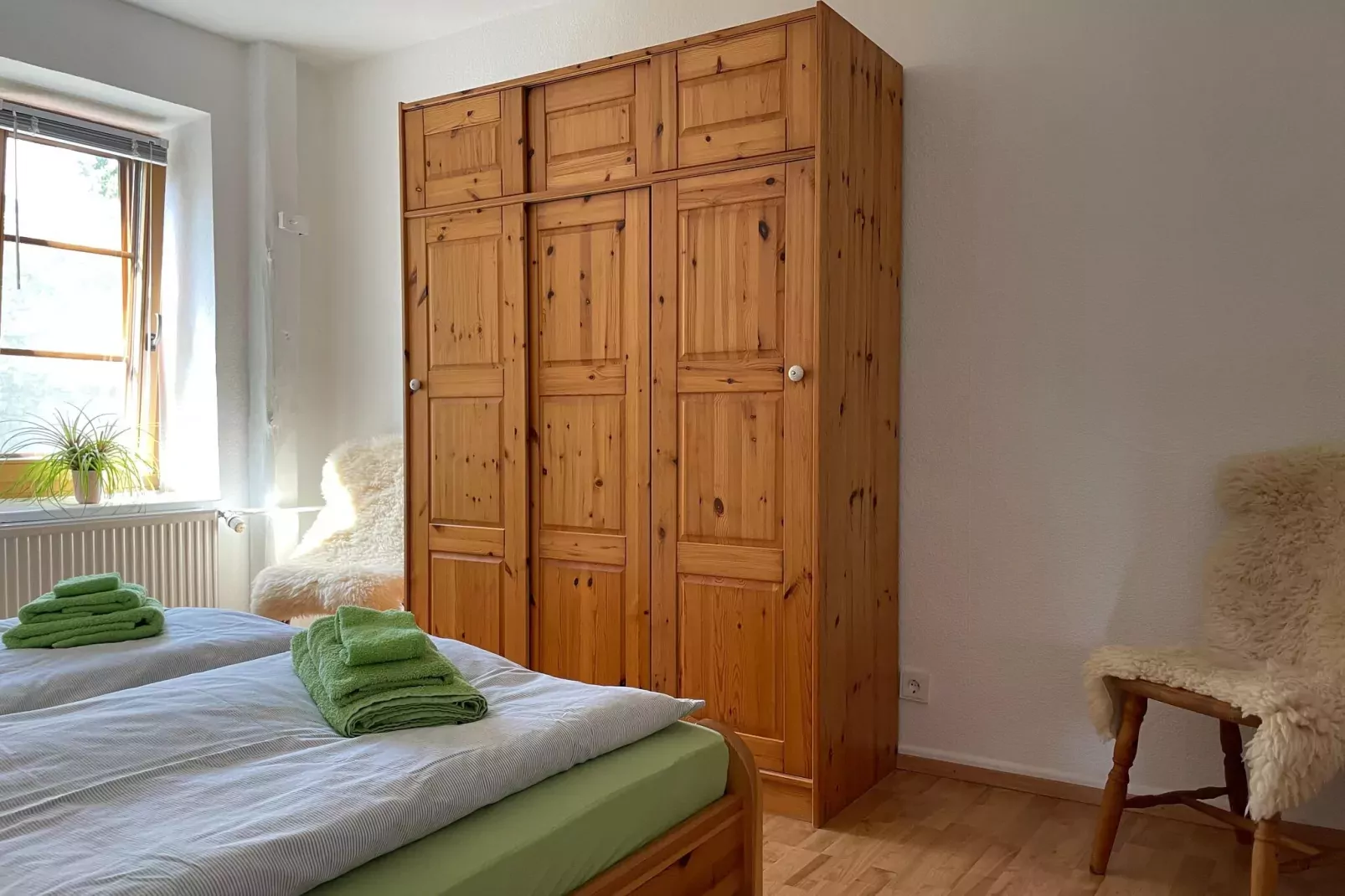 Schöne Wohnung im reetgedachten Bauernhaus-Chambre