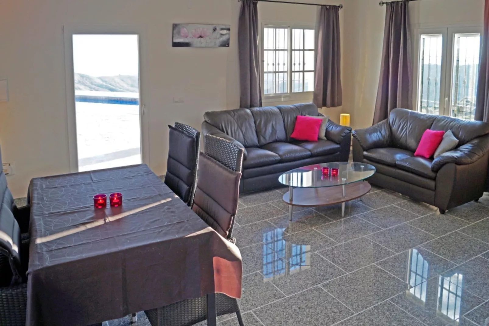 5001-Living room