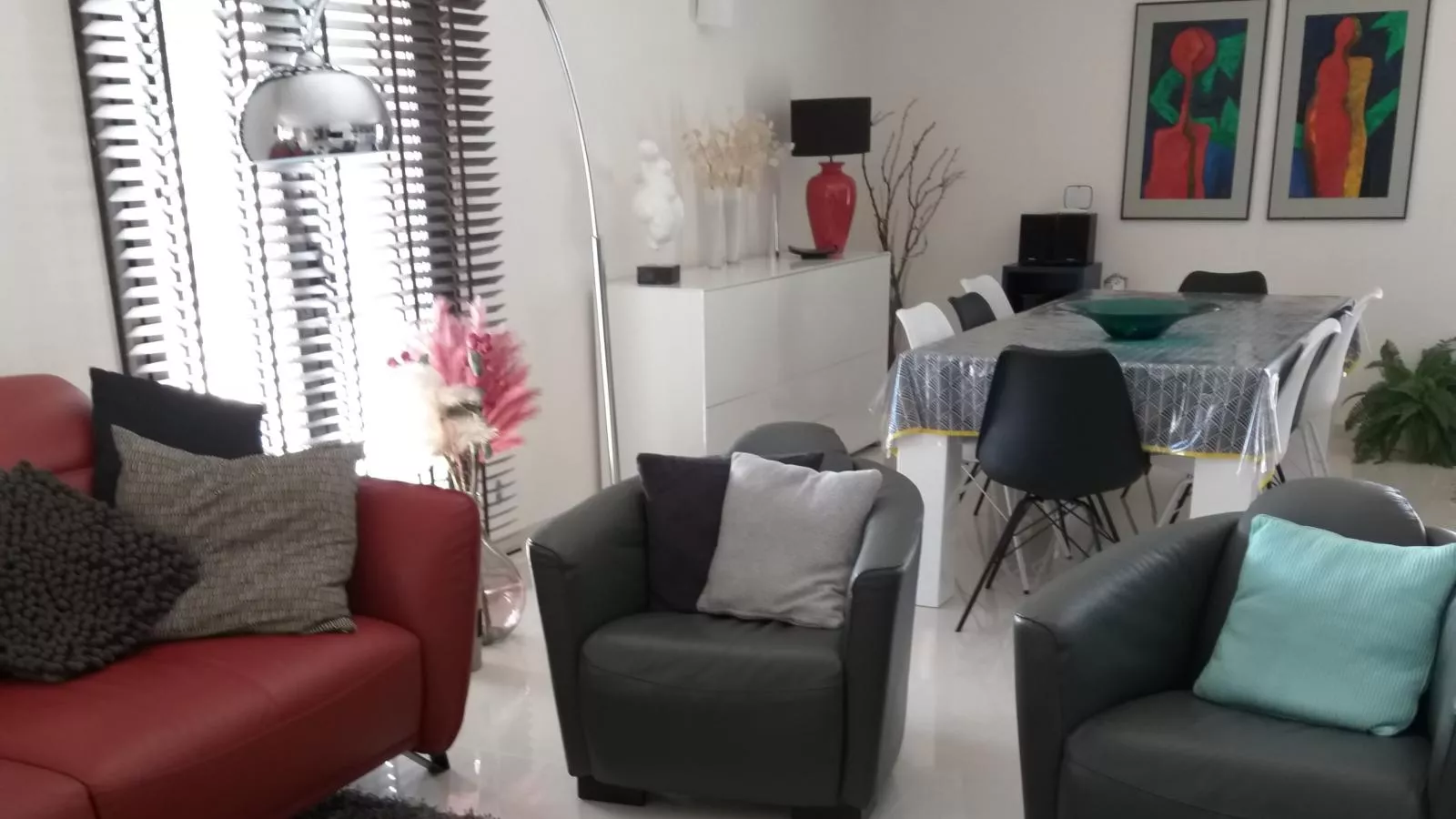 Parasar-Living room