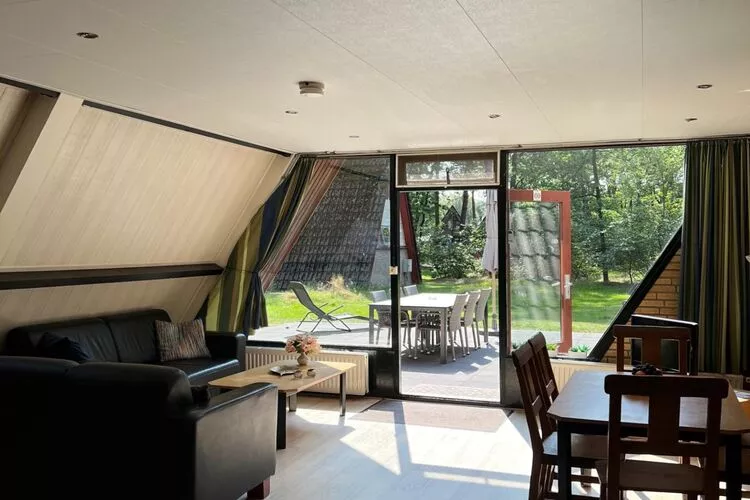 Bungalow 69-Living room