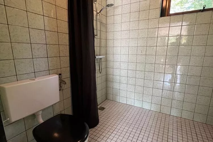 Bungalow 69-Bathroom