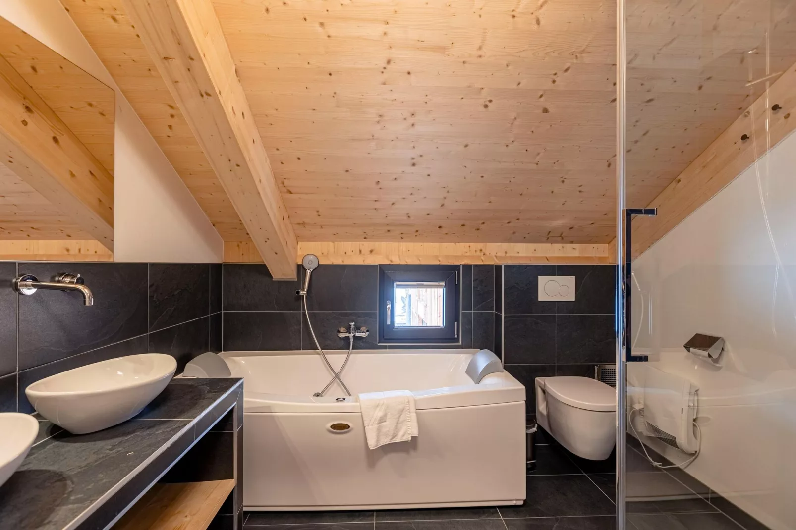 Kreischberg Chalets 24a-Bathroom