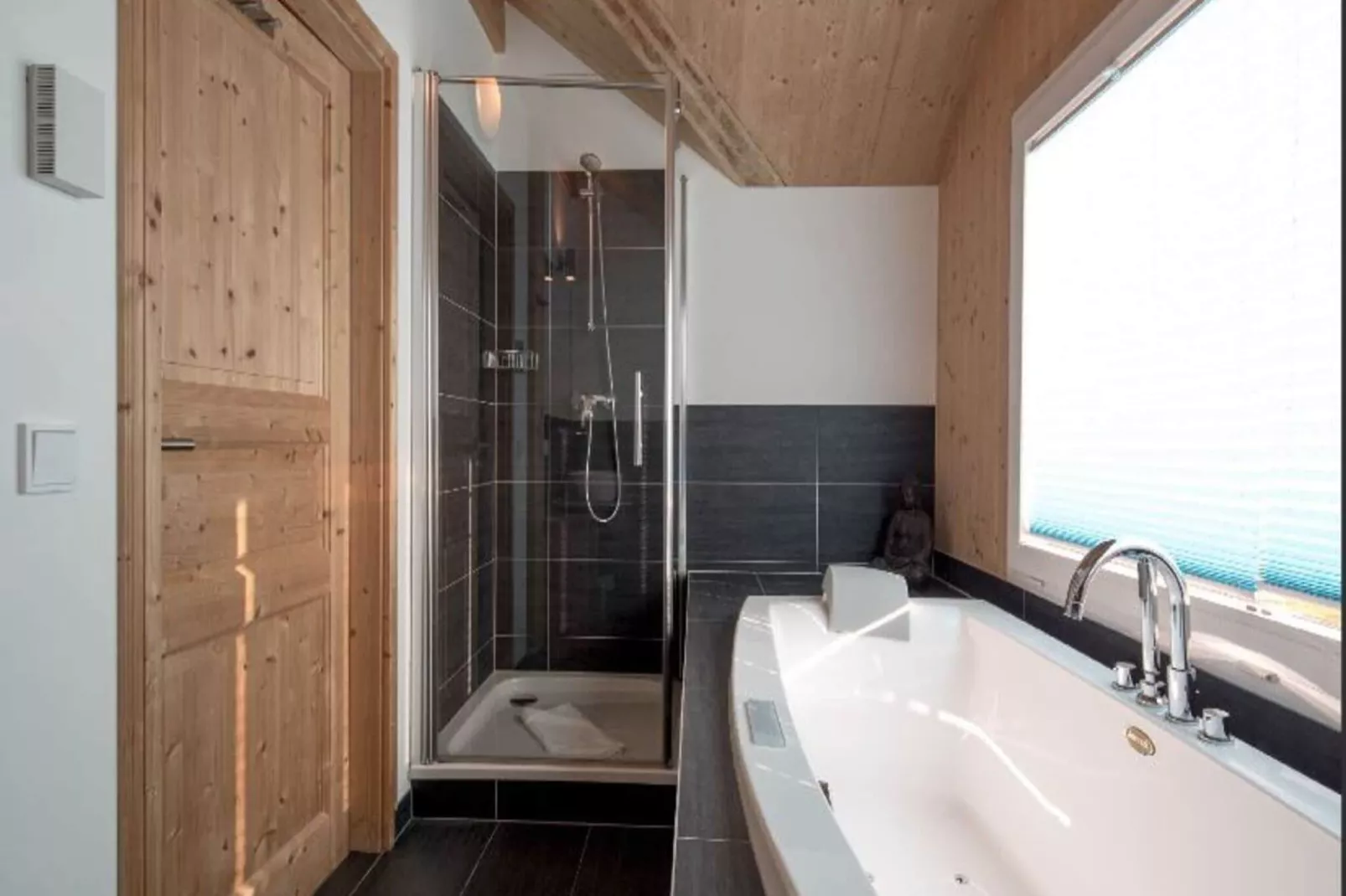 Kreischberg Chalets 15-Bathroom